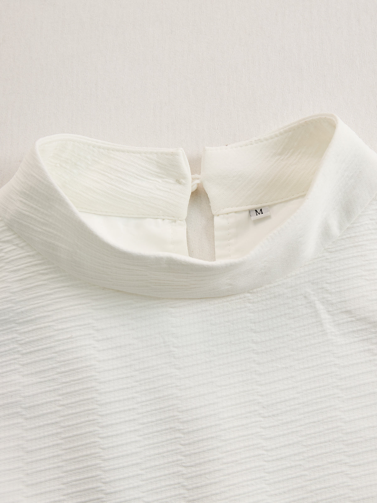 Creamy White Textured Lantern Sleeve Set