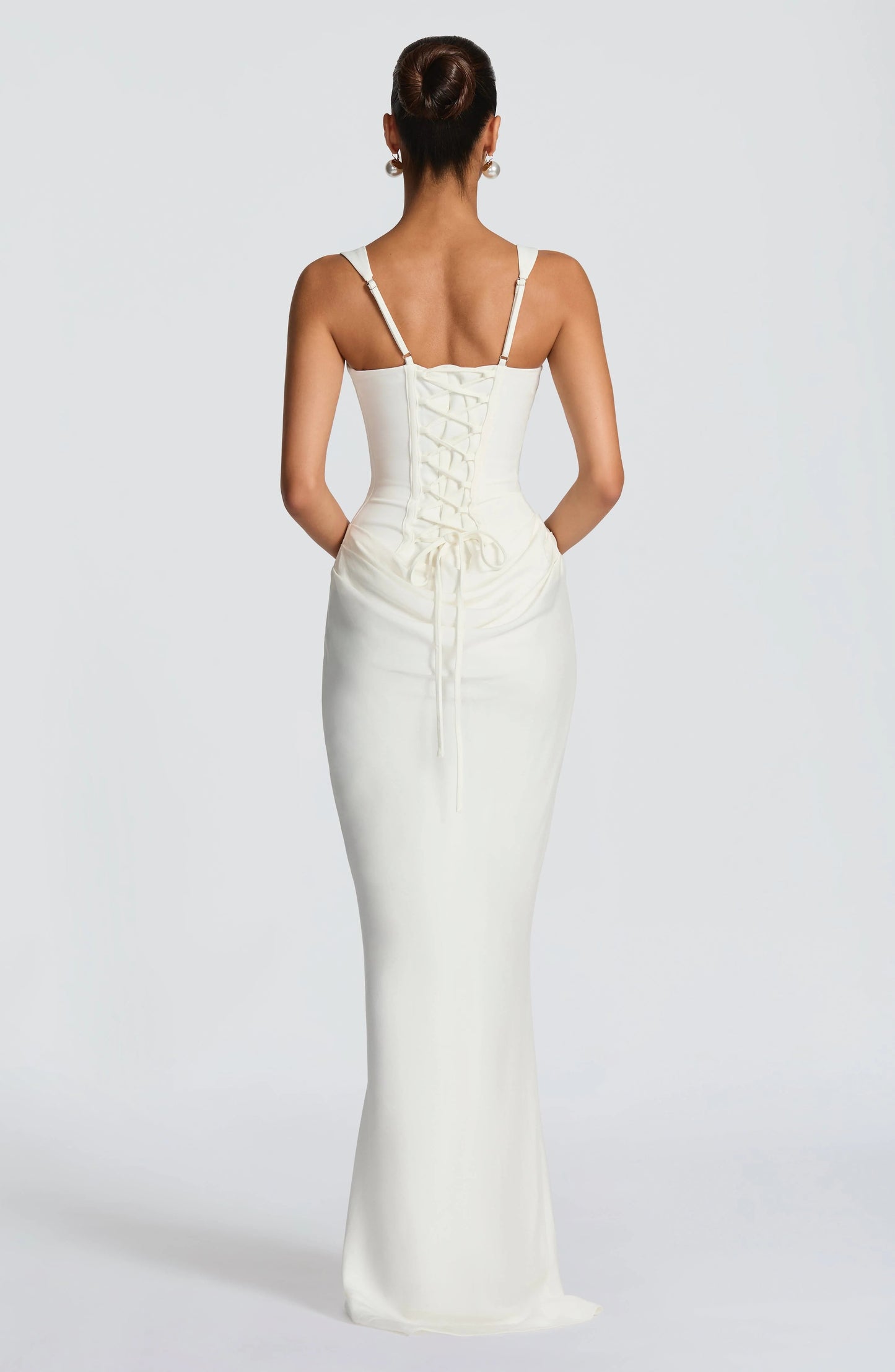 Vittoria™ | Vestido maxi satinado con escote cuadrado - Nuovo&CO