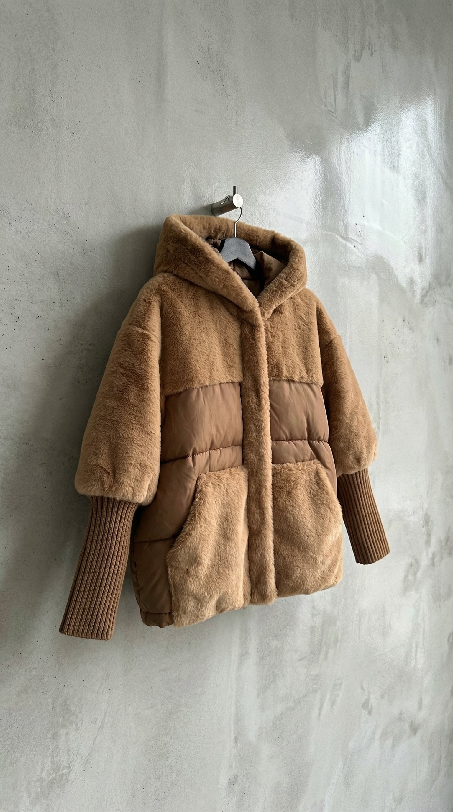 Camilla™ | Chaqueta acolchada con capucha y textura suave - Nuovo&CO