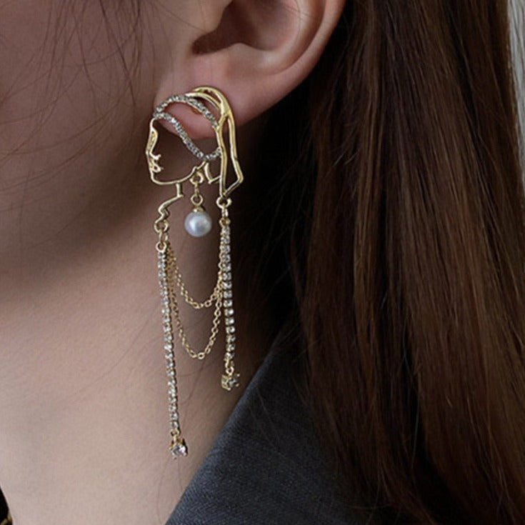 Girl with a Pearl Earrings